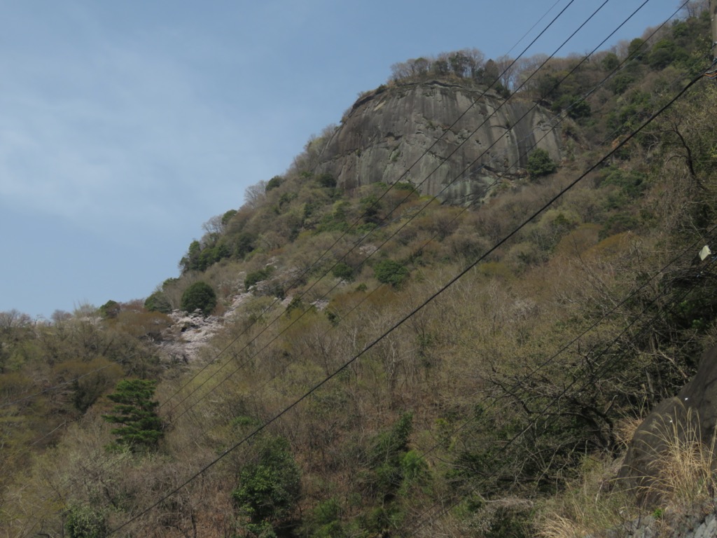 岩殿山