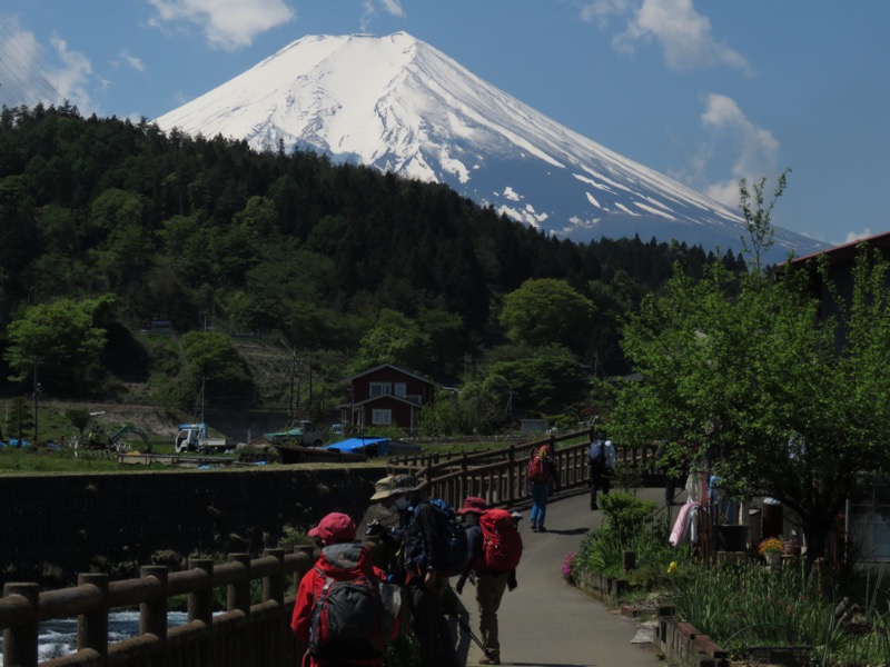 倉見山、桂川公園、富士山