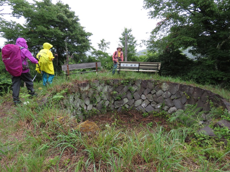 高川山