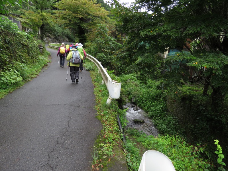 北高尾山稜