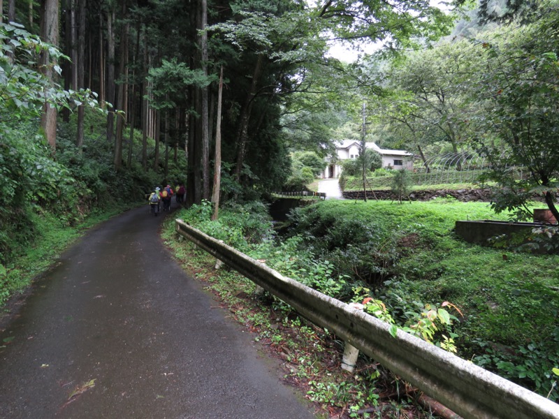 北高尾山稜