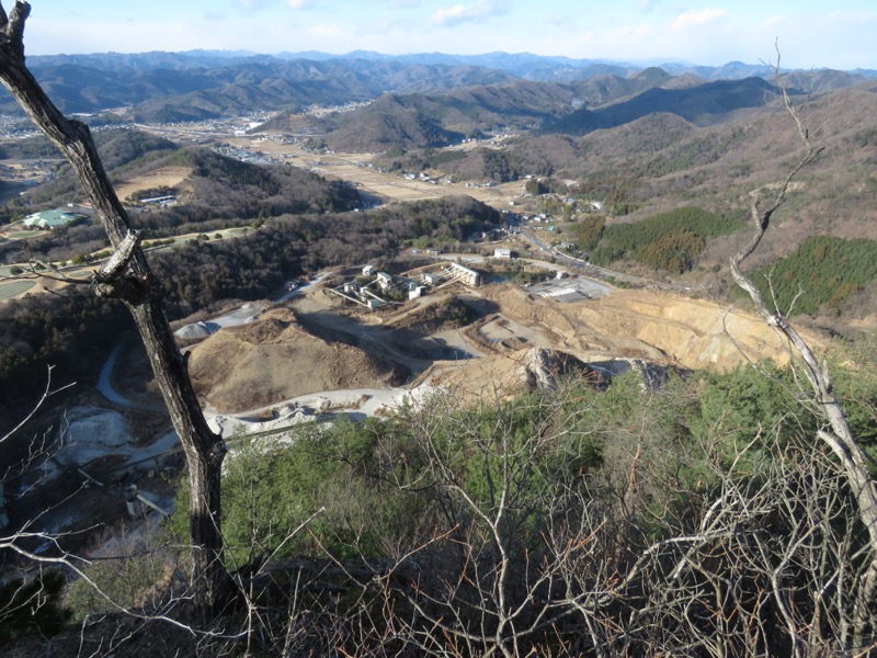 〓山