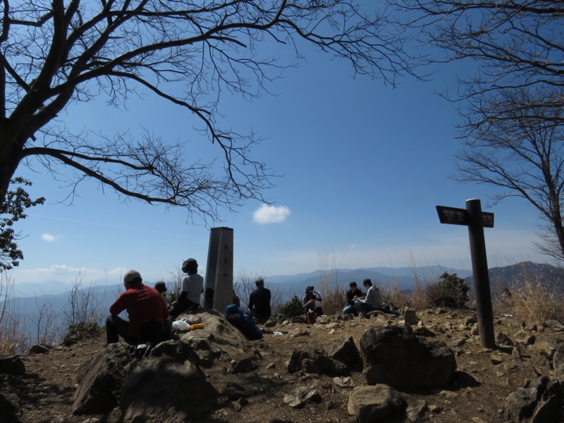 大岳山、馬頭刈尾根