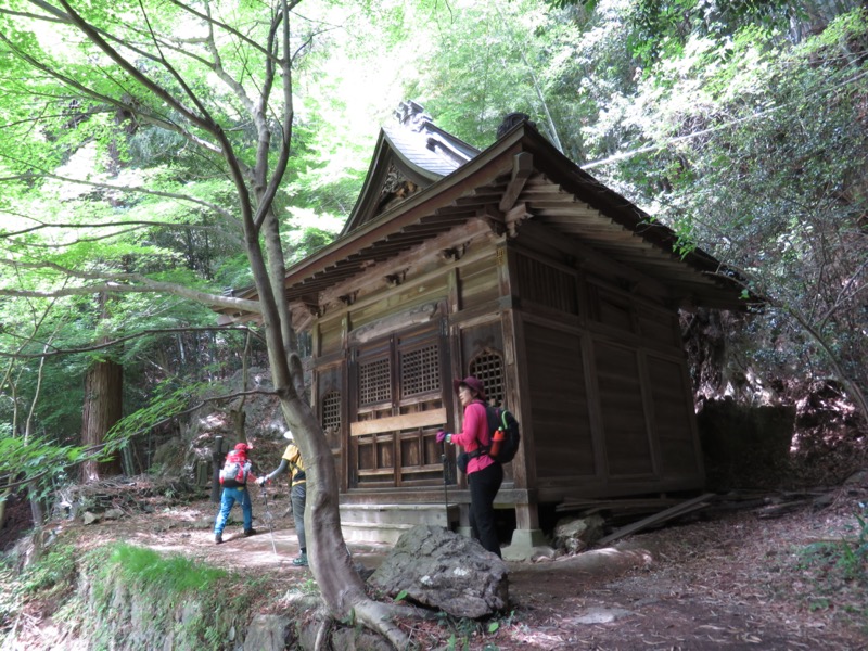 行道山　両崖山