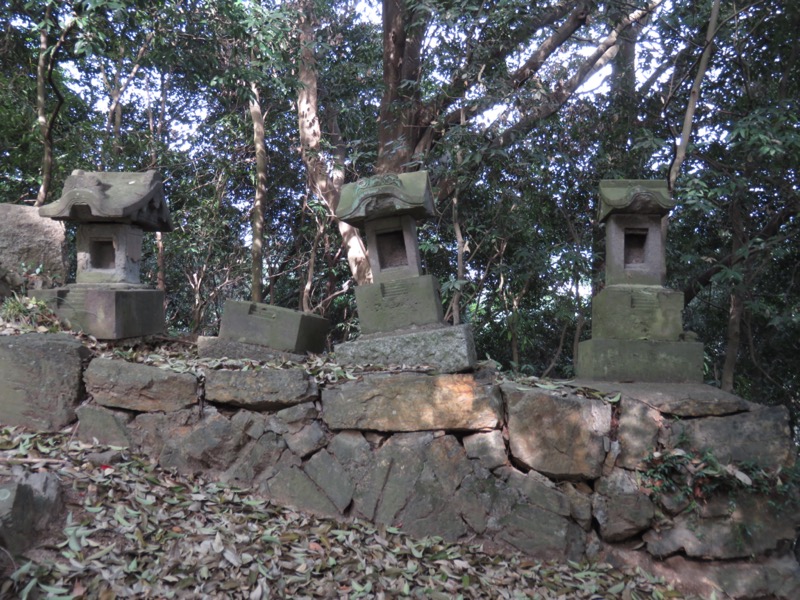 行道山　両崖山