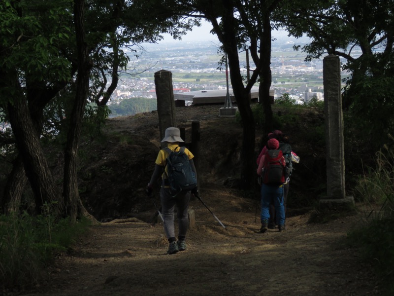 行道山　両崖山