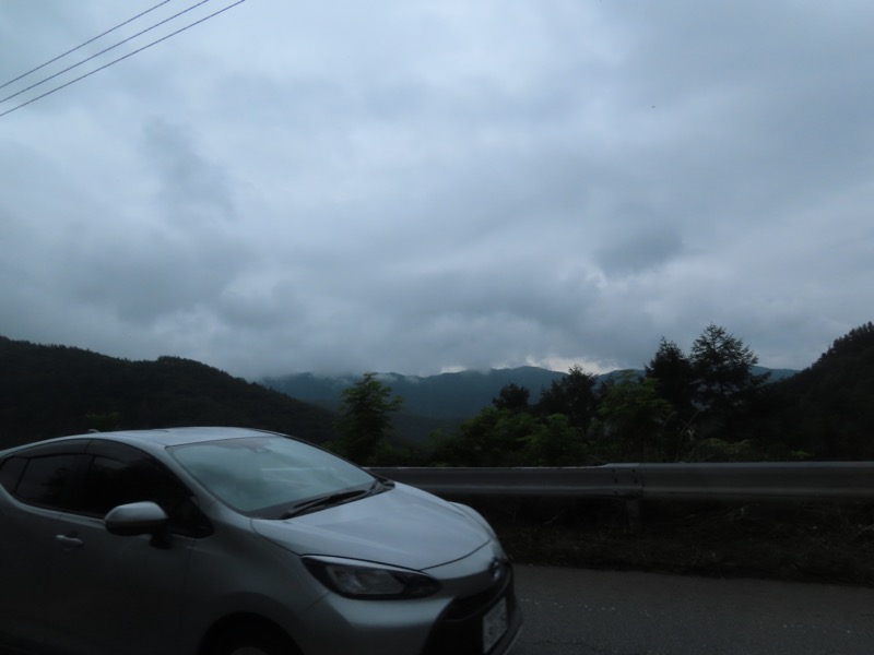 三ツ峠山〜清八山〜天下茶屋