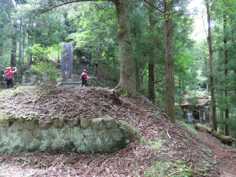 九鬼山