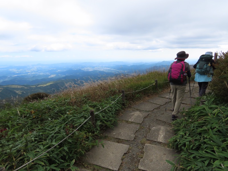 霧降高原　丸山