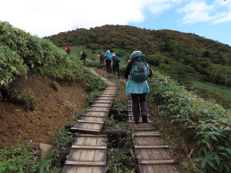 霧降高原　丸山