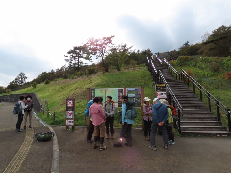 霧降高原　丸山