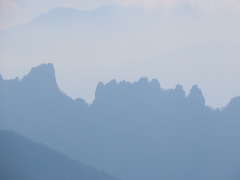 鼻曲山