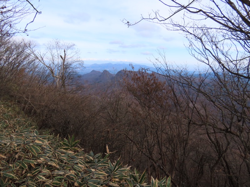 鼻曲山