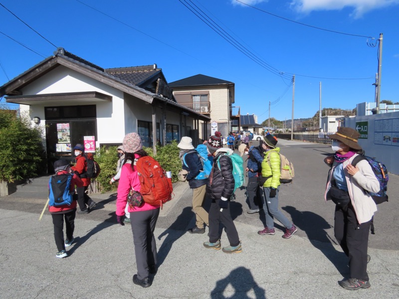 大黒山、鋸山、日本寺