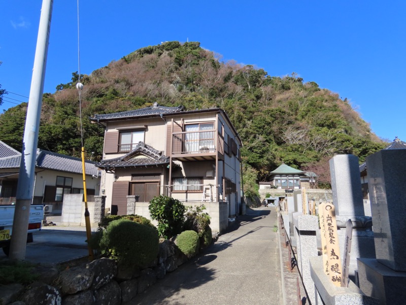 大黒山、鋸山、日本寺