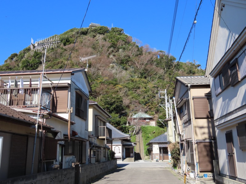 大黒山、鋸山、日本寺