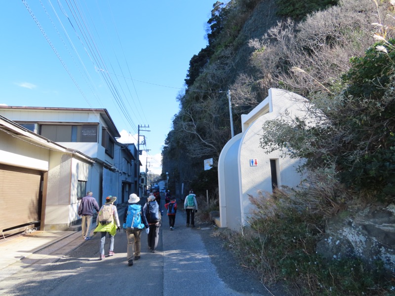 大黒山、鋸山、日本寺