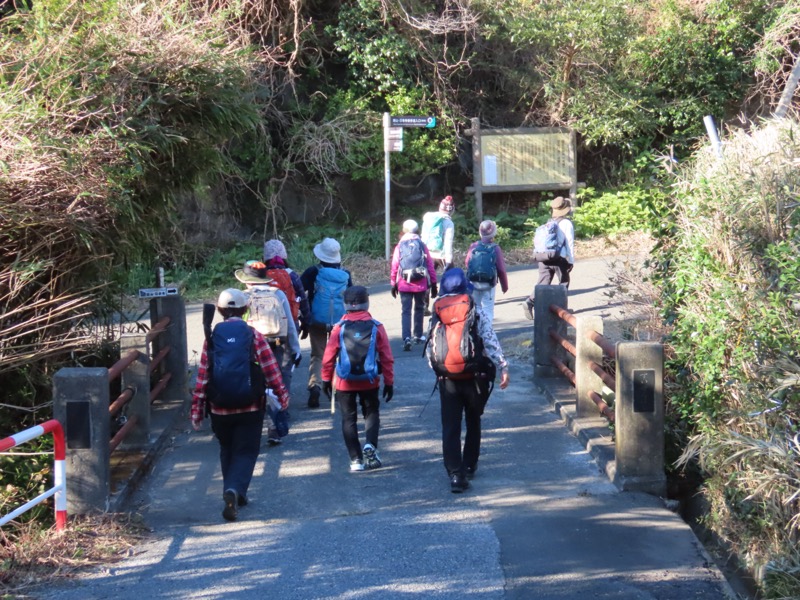 大黒山、鋸山、日本寺