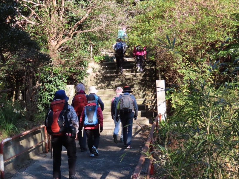 大黒山、鋸山、日本寺