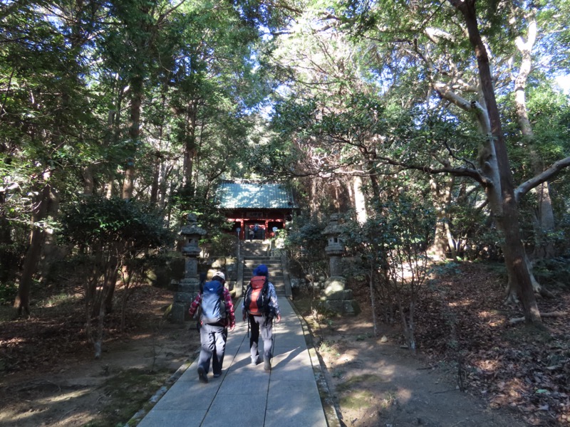 大黒山、鋸山、日本寺