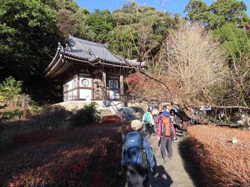 大黒山、鋸山、日本寺