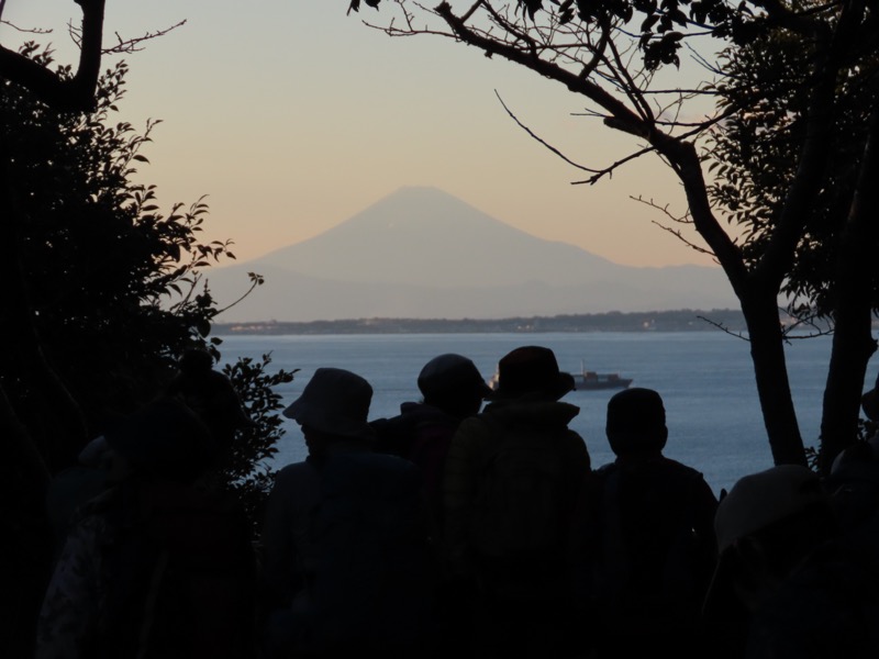 大黒山、鋸山、日本寺