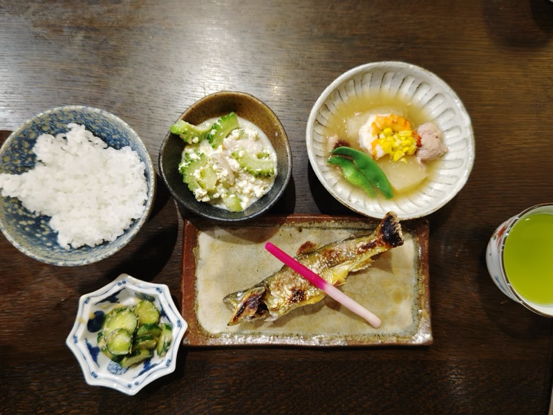 蝶ヶ岳、上高地右岸歩道