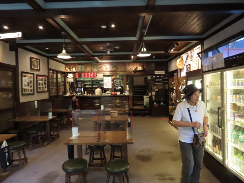 蝶ヶ岳、上高地右岸歩道