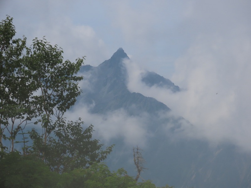 蝶ヶ岳、上高地右岸歩道