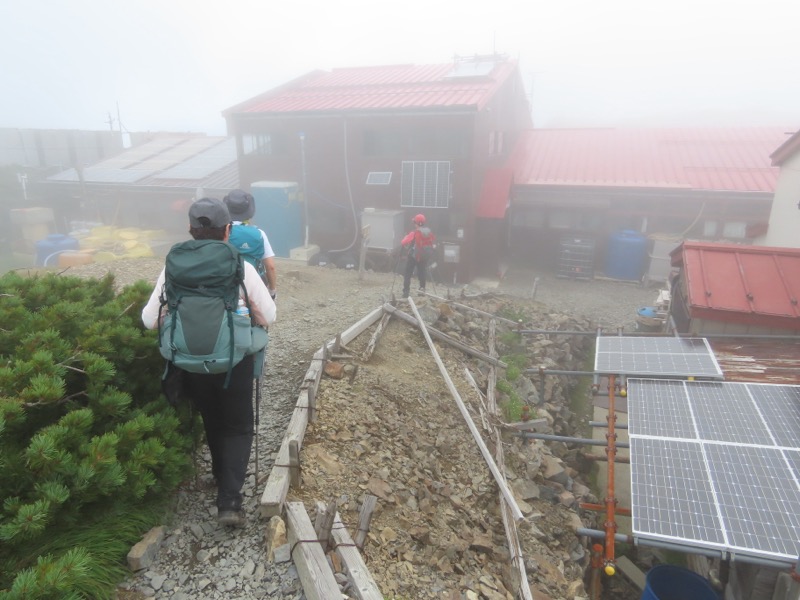 蝶ヶ岳、上高地右岸歩道