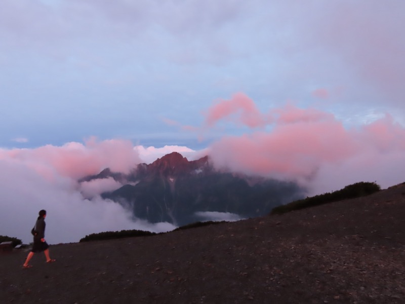 蝶ヶ岳、上高地右岸歩道