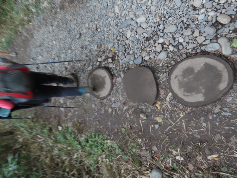 蝶ヶ岳、上高地右岸歩道