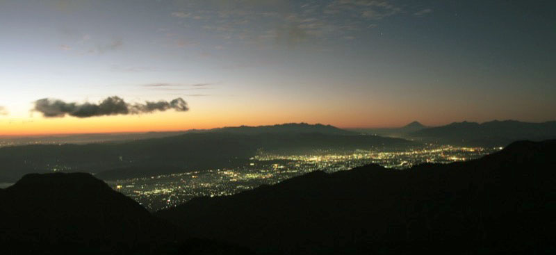 「燕岳」の富士山