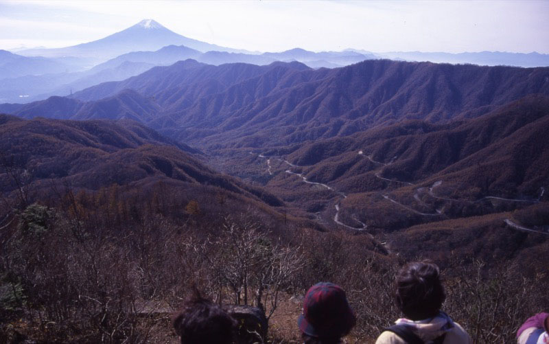 「雁ヶ腹摺山」の富士山